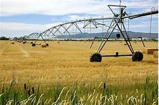 Automatic Winged Irrigation Machines