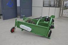 Carrot Harvesting Machine
