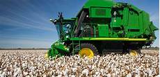 Corn Harvester Machine