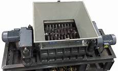 Double Option Handle Shredder