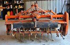 Hoe Machine