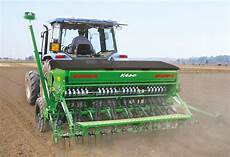 Mechanical Seed Drill With Fertilizer
