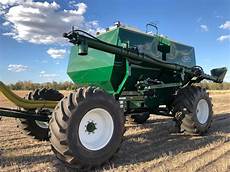 Pneaumatic Air Seeders