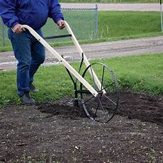 Push Cultivator