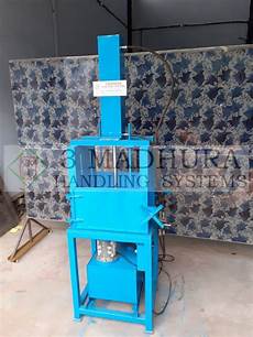 Roll Baling Machines