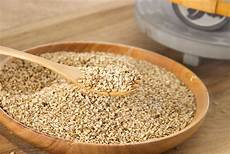 Sesame Reaping-Machines