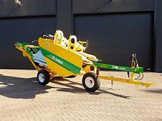 Single Row Corn Harvester