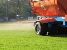 Spreader And Hoe Machines
