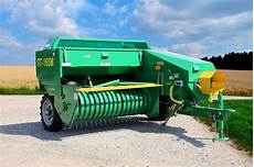 Straw Baler Machine