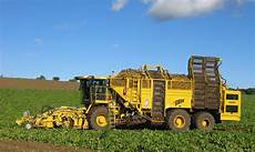 Sugar Beet Harvesting Machine
