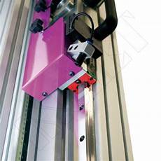 Vertical Cutter With Blade Type